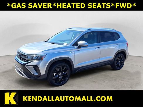 Used 2022 Volkswagen Taos SE image 1