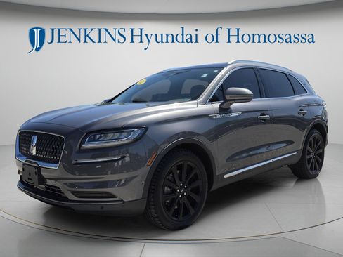 Used 2022 Lincoln Nautilus Reserve w/ Equipment Group 201A FWD image 11