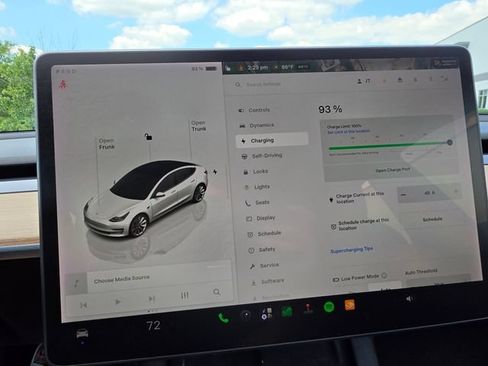 Used 2022 Tesla Model 3 Long Range AWD/4WD image 48