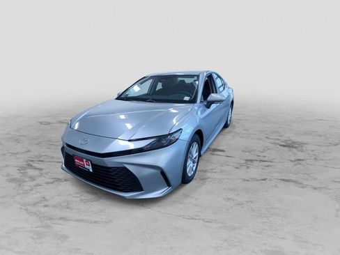 Used 2026 Toyota Camry LE FWD image 6