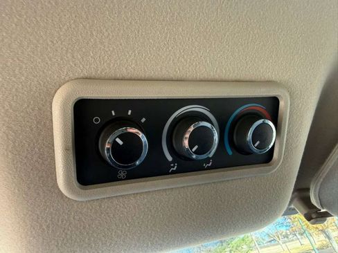 Used 2017 Chevrolet Express 3500 LT w/ LT Preferred Equipment Group image 15