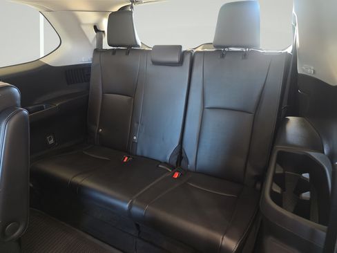 Used 2024 Toyota Grand Highlander AWD image 27