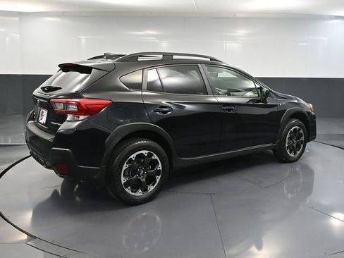 Used 2022 Subaru Crosstrek 2.0i Premium w/ Moonroof Package image 6