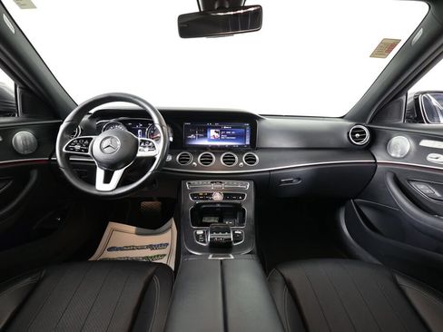 Used 2019 Mercedes-Benz E 300 4MATIC image 29