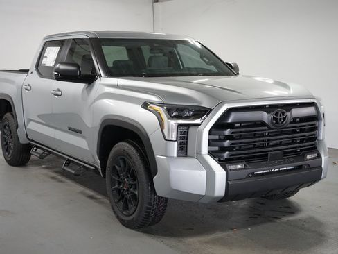 New 2026 Toyota Tundra SR5 image 3