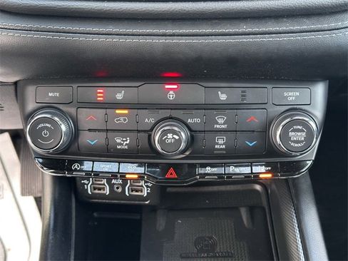 Used 2022 Dodge Durango GT image 18