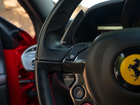 Used 2012 Ferrari 458 Italia Coupe RWD image 29
