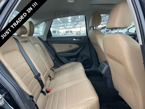 Used 2021 Volkswagen Jetta SEL image 9