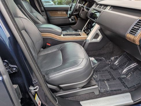 Used 2020 Land Rover Range Rover image 27