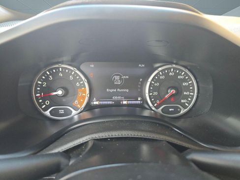 Used 2020 Jeep Renegade Limited image 18