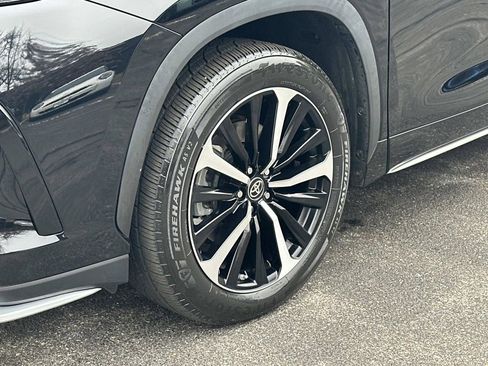 Used 2022 Toyota Highlander XSE image 30