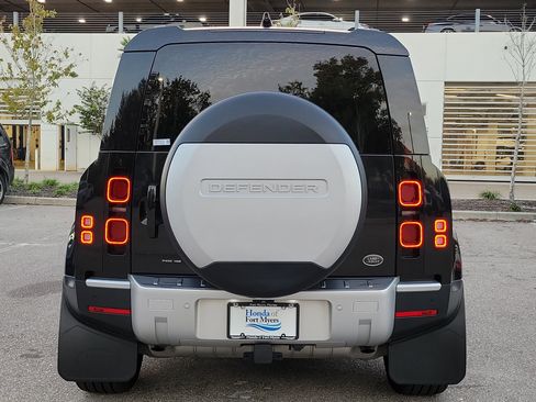 Used 2020 Land Rover Defender 110 HSE image 5