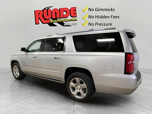 Used 2020 Chevrolet Suburban Premier image 4