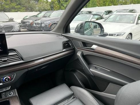 Used 2023 Audi Q5 2.0T Premium w/ Convenience Package AWD/4WD image 18