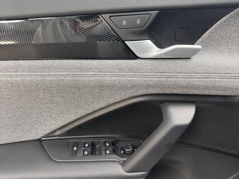 New 2026 Volkswagen Tiguan S FWD image 10