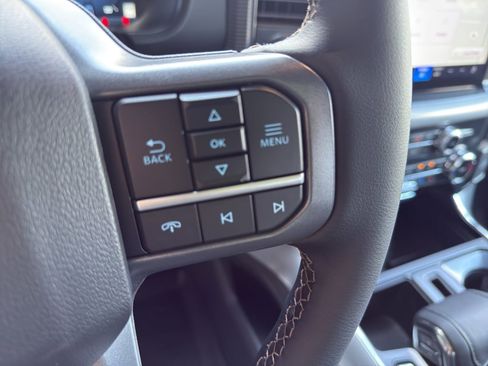 New 2025 Ford F150 Lariat w/ Equipment Group 502A High image 21