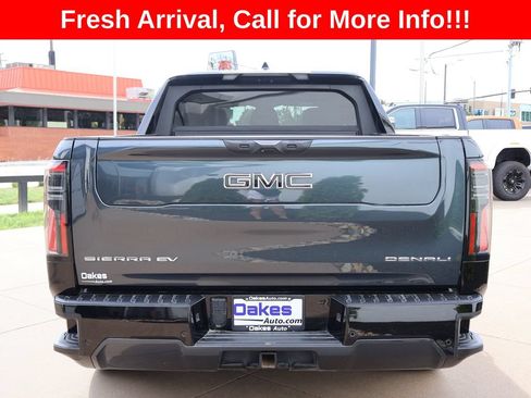 Used 2025 GMC Sierra EV Denali AWD/4WD image 5