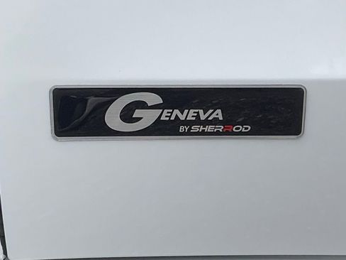 New 2025 Ford Maverick XLT w/ XLT Luxury Package image 19