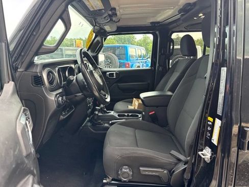 Used 2023 Jeep Wrangler Unlimited Sport AWD/4WD image 11