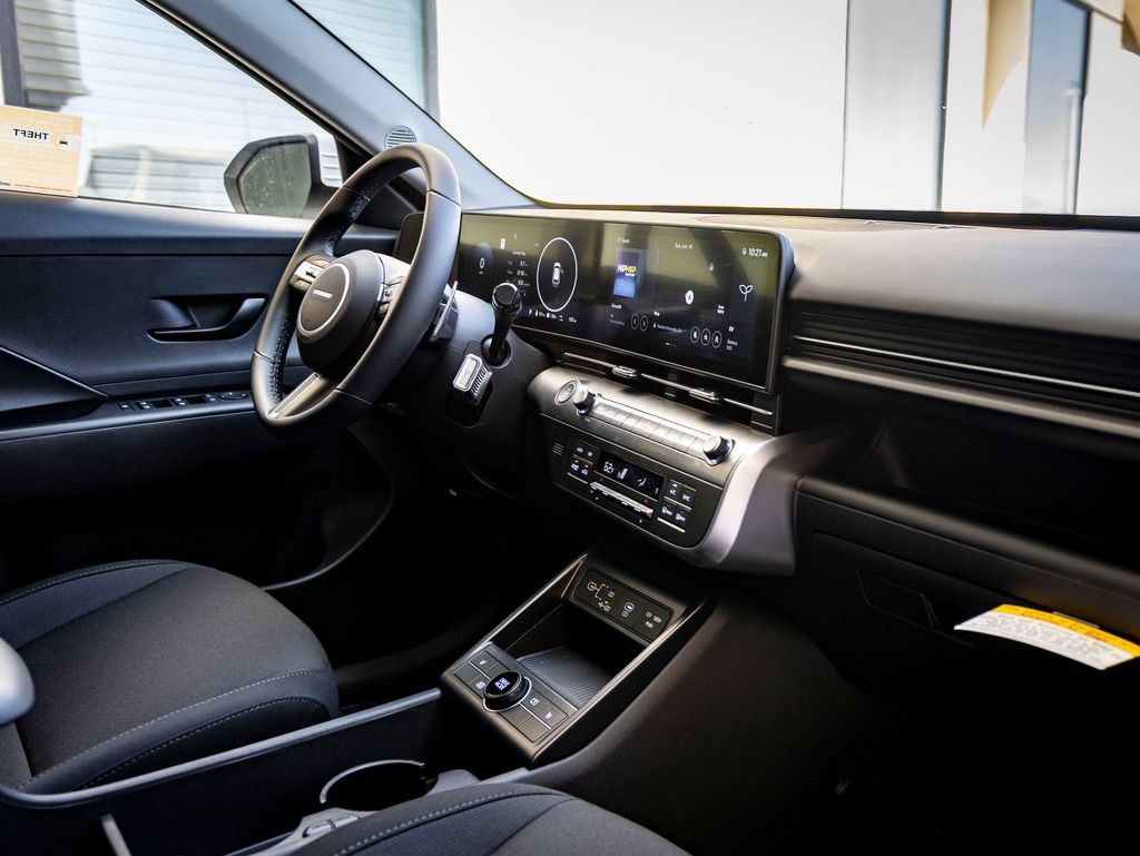 New 2025 Hyundai Kona SEL FWD image 33