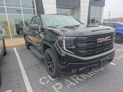 Used 2023 GMC Sierra 1500 Elevation w/ Preferred Package AWD/4WD image 8