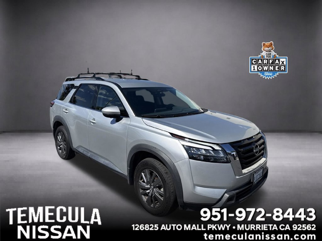 Used 2024 Nissan Pathfinder SV FWD image 1