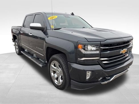 Used 2017 Chevrolet Silverado 1500 LTZ Z71 w/ LTZ Plus Package image 3