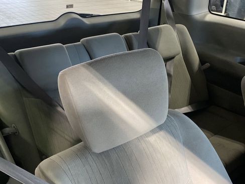 Used 2015 Nissan Quest SV image 30