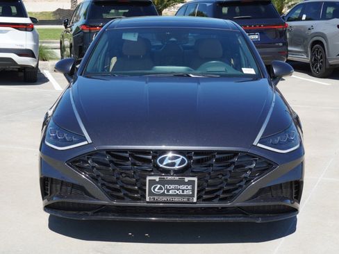 Used 2021 Hyundai Sonata Limited image 2