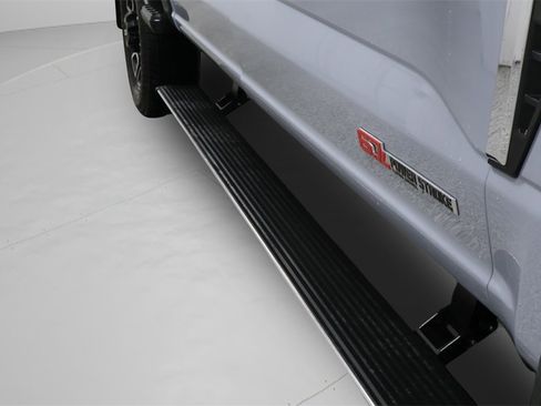 Used 2024 Ford F350 Platinum w/ FX4 Off-Road Package image 34