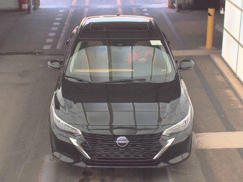 Used 2025 Nissan Sentra SV w/ SV Premium Package FWD image 2