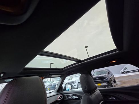 Used 2021 Chevrolet TrailBlazer RS w/ Sun and Liftgate Package image 16