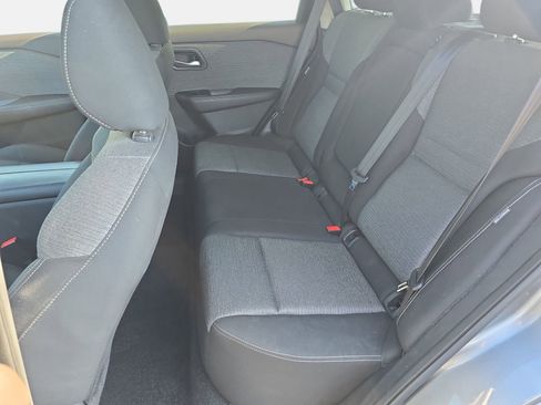 Used 2021 Nissan Rogue SV FWD image 13