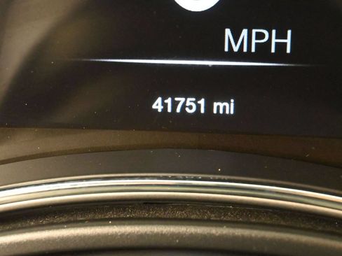 Used 2020 Jeep Grand Cherokee Altitude RWD image 32