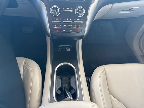 Used 2019 Lincoln MKC Select FWD image 22
