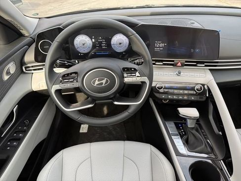 New 2026 Hyundai Elantra Limited image 21