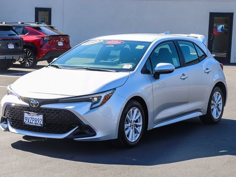 Certified 2023 Toyota Corolla SE FWD image 3