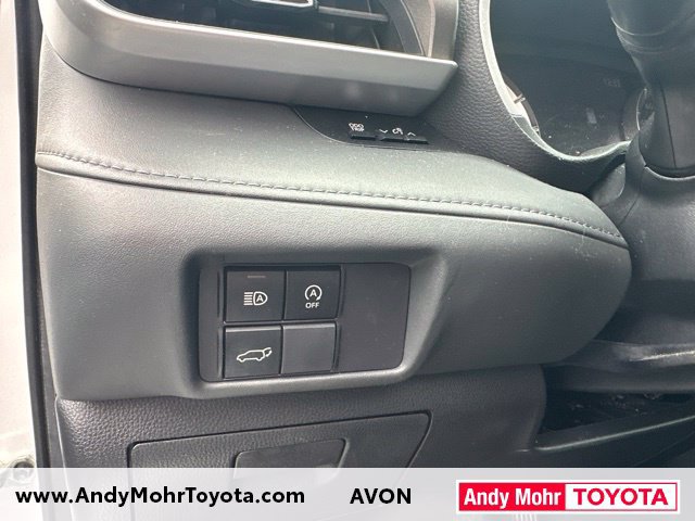 Used 2023 Toyota Highlander XLE FWD image 8