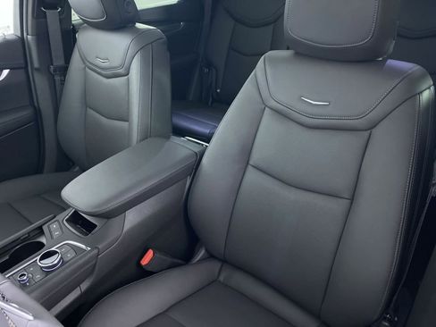 New 2026 Cadillac XT5 Sportv w/ LPO, Floor Liner Package AWD/4WD image 12