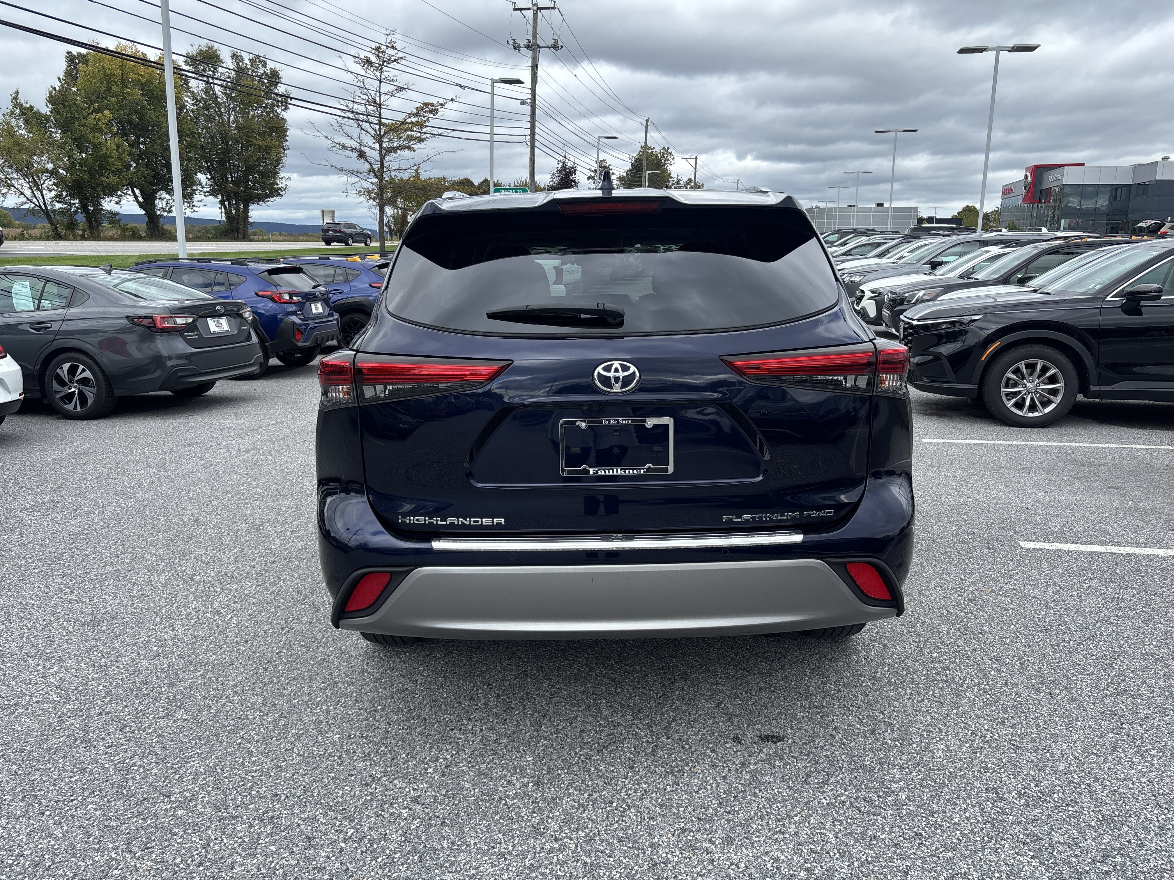 Used 2021 Toyota Highlander Platinum AWD/4WD image 24