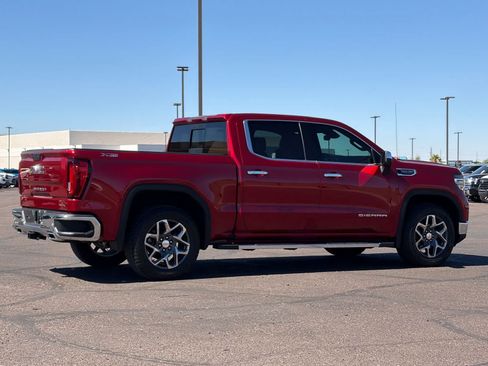 Used 2025 GMC Sierra 1500 SLT w/ SLT Premium Plus Package AWD/4WD image 4
