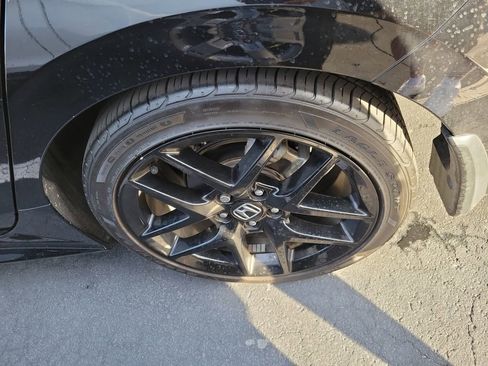 Used 2025 Honda Civic Sport image 15