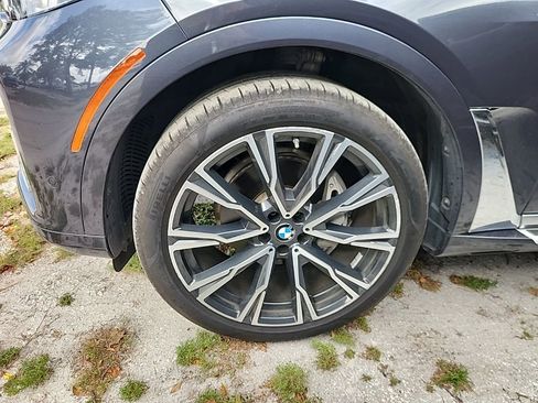 Used 2020 BMW X7 xDrive40i w/ Executive Package image 7