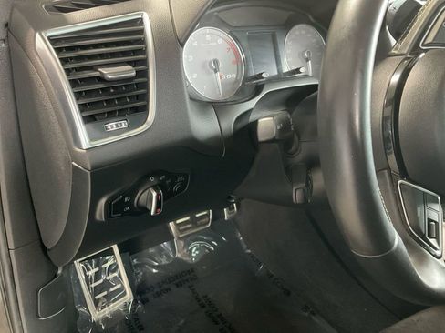 Used 2015 Audi SQ5 Prestige w/ Prestige Package image 15