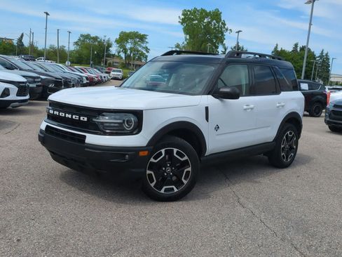 Used 2022 Ford Bronco Sport Outer Banks w/ Tech Package AWD/4WD image 1