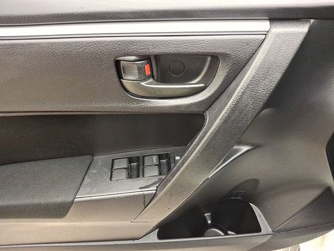 Used 2016 Toyota Corolla L image 10