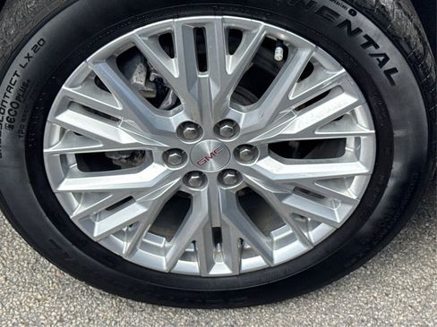 Used 2024 GMC Acadia Elevation w/ Trailering Package image 17