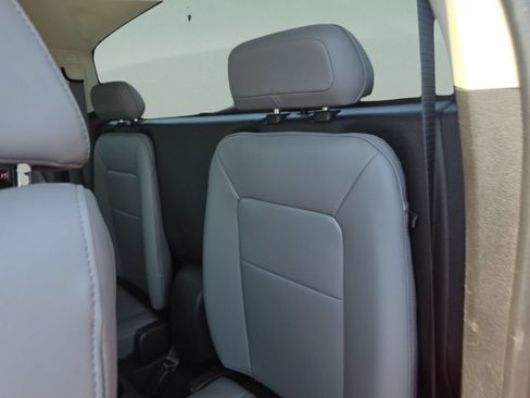 Used 2019 Chevrolet Colorado W/T w/ WT Convenience Package RWD image 26