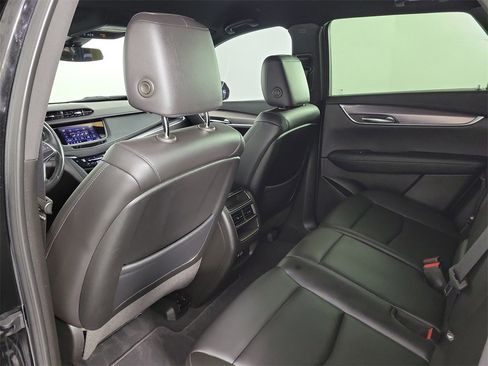 Certified 2023 Cadillac XT5 Luxury image 12