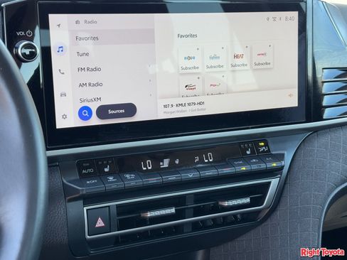 Certified 2025 Toyota Camry XLE image 25
